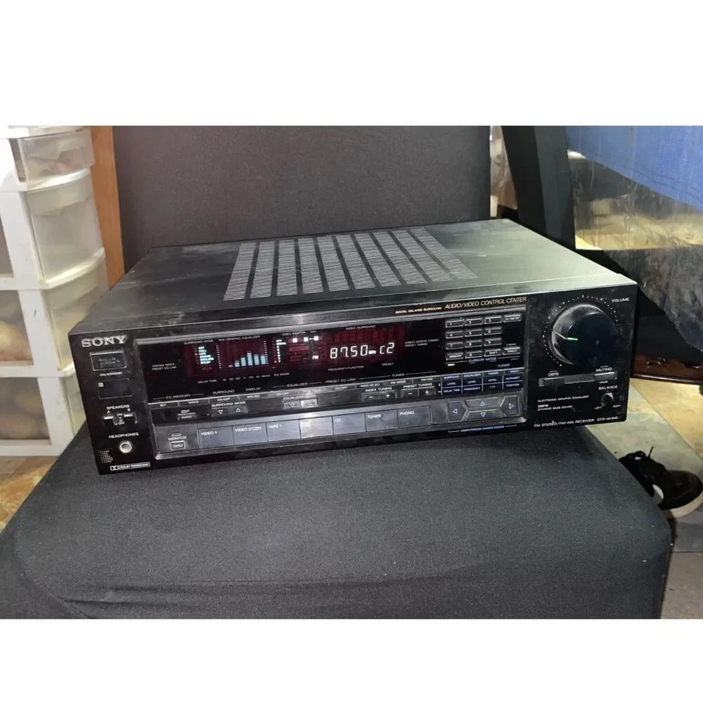 Vintage Sony STR-AV920 Stereo Receiver Control Center - Powers On / As-Is